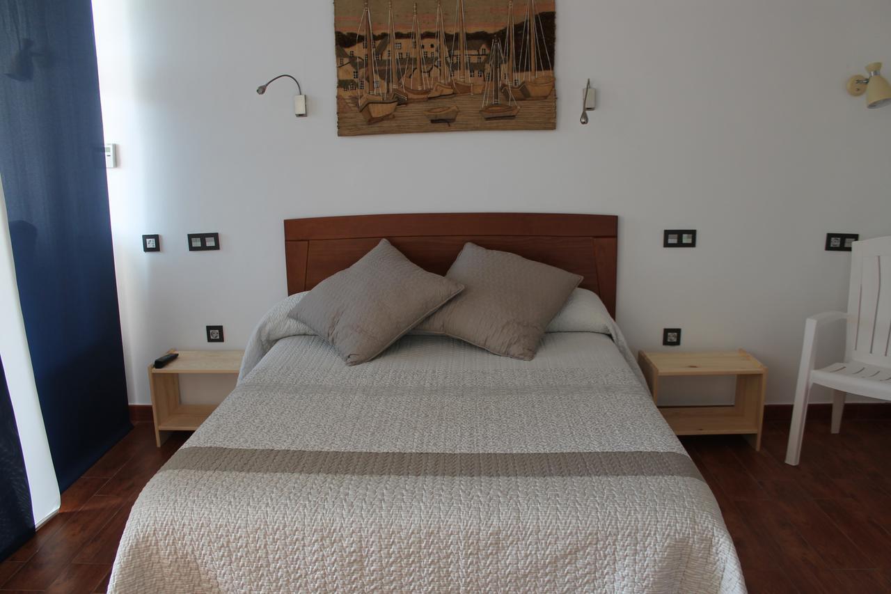 Apartamentos Turisticos Vistademar Luarca Esterno foto