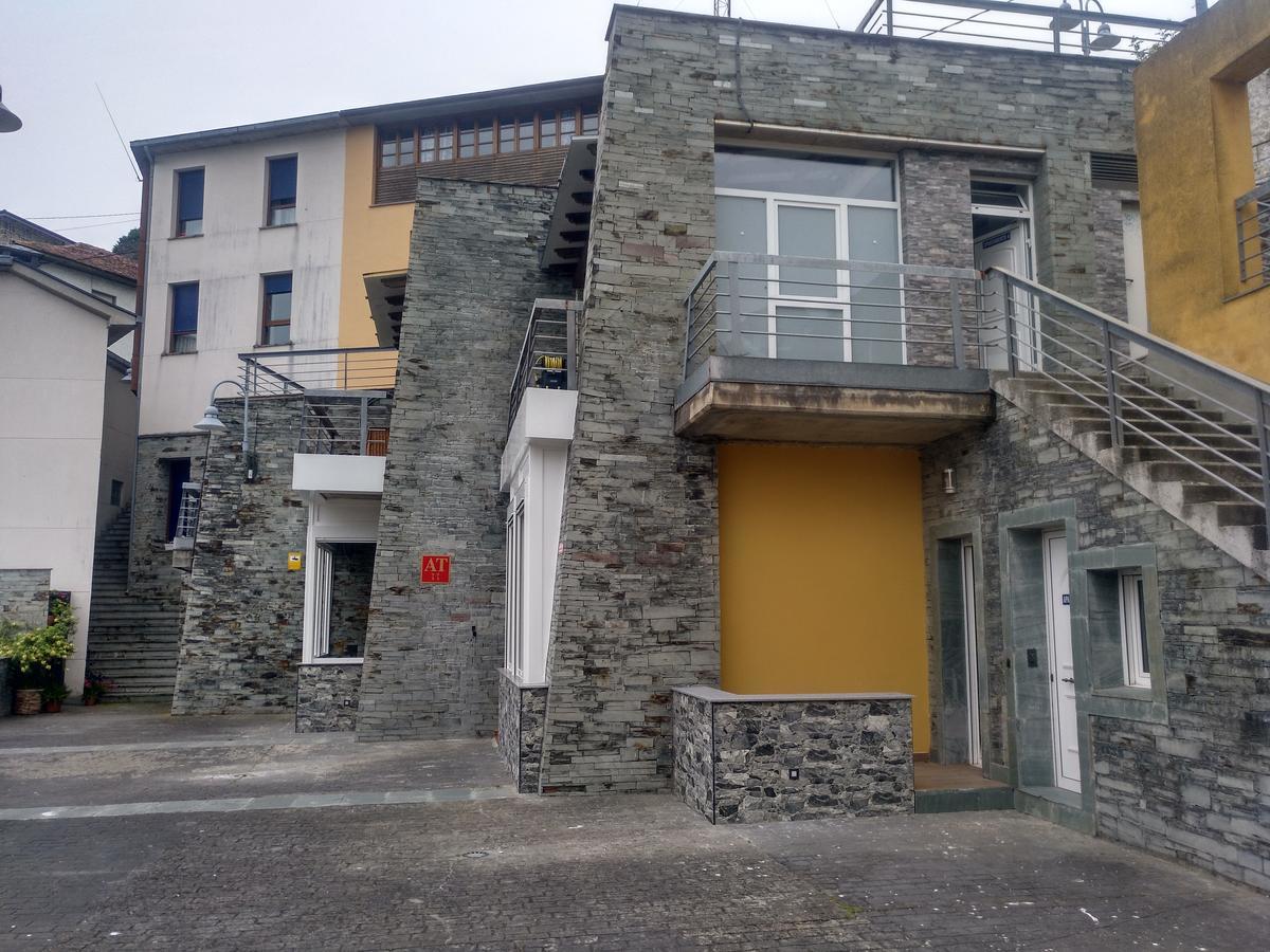 Apartamentos Turisticos Vistademar Luarca Esterno foto